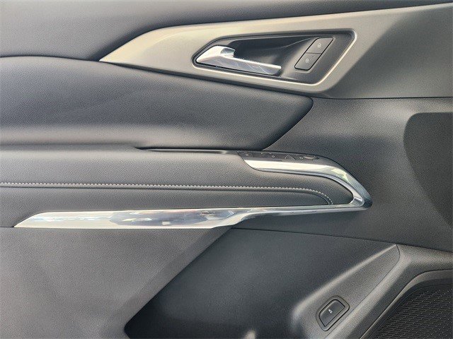 Certified 2025 Chevrolet Traverse LT w/ Sun and Wheel Package image 7