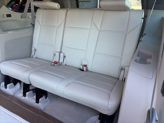 Used 2021 Cadillac Escalade ESV Premium Luxury Platinum image 24