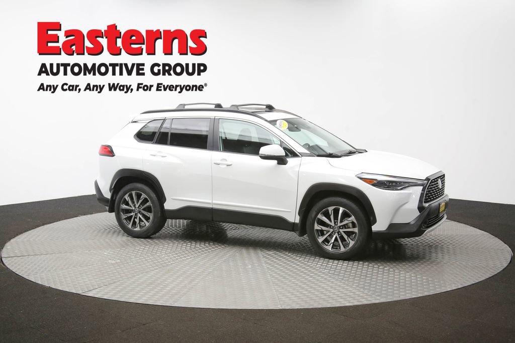 Used 2022 Toyota Corolla Cross XLE w/ Convenience Package image 44