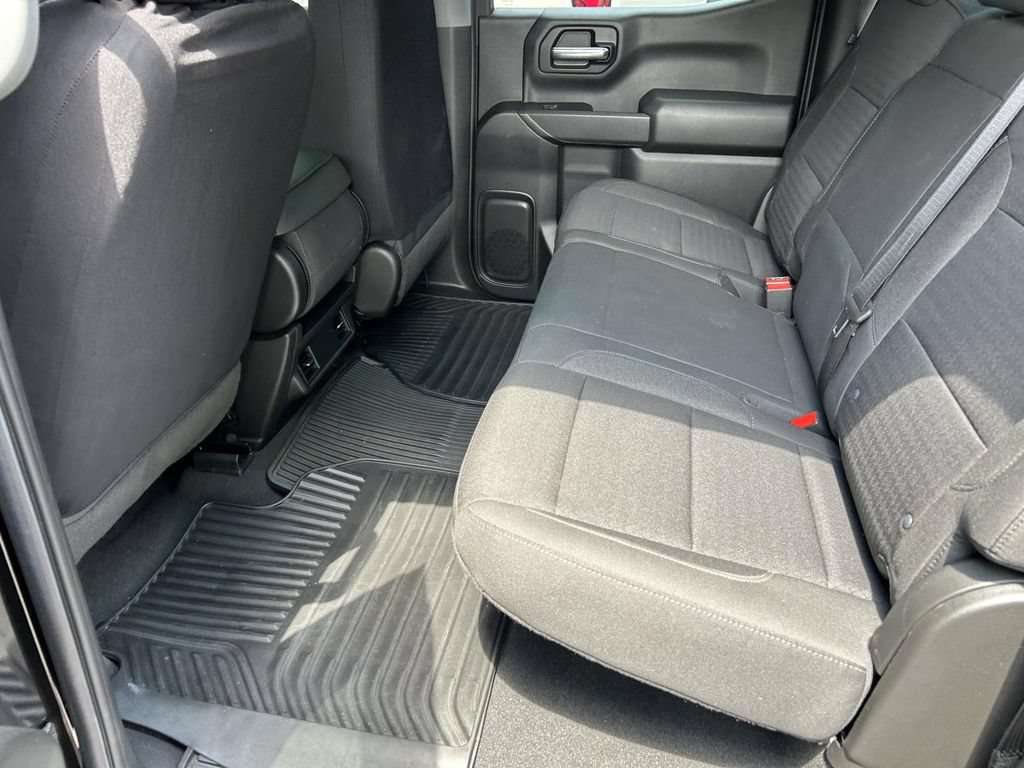 Used 2022 Chevrolet Silverado 1500 Custom RWD image 9