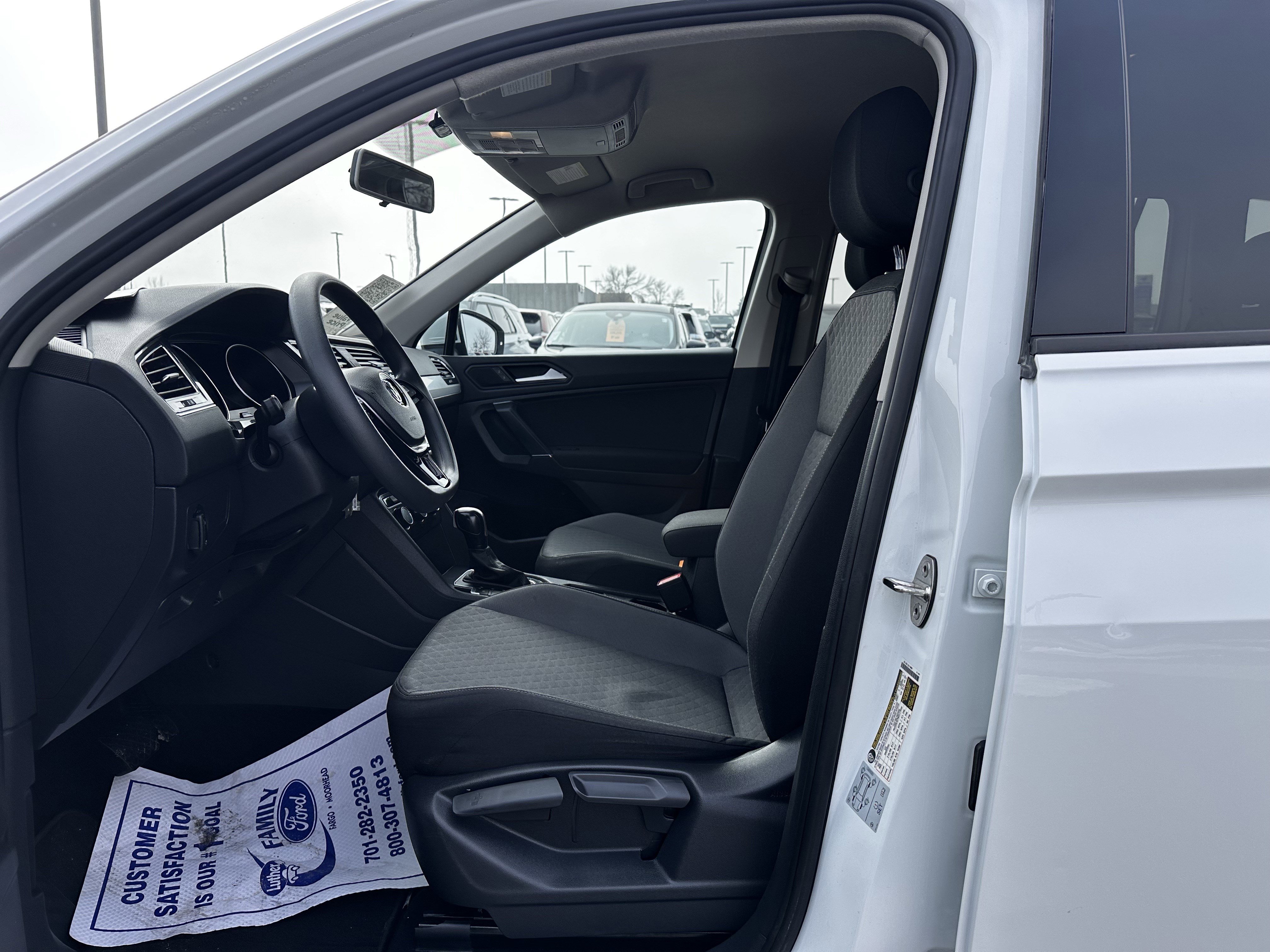 Used 2020 Volkswagen Tiguan S image 18