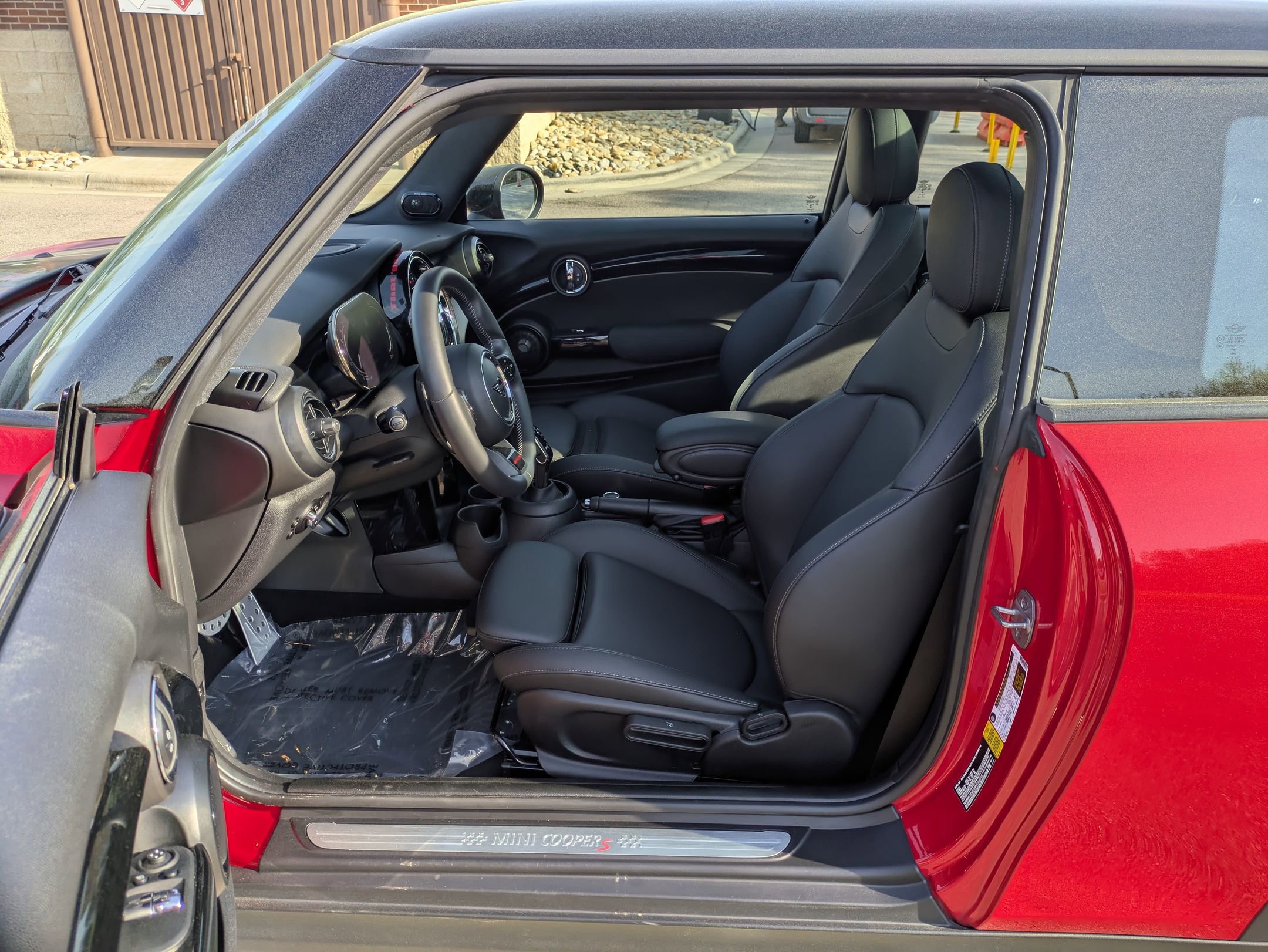 Used 2023 MINI Cooper S w/ Premium Package image 12