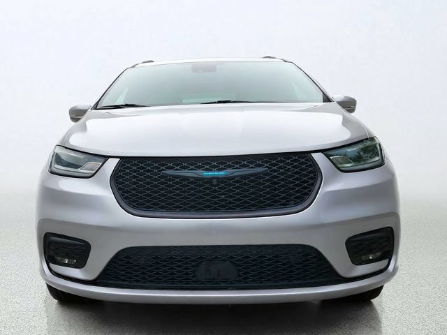 Used 2021 Chrysler Pacifica Touring-L w/ S Appearance Package FWD image 6
