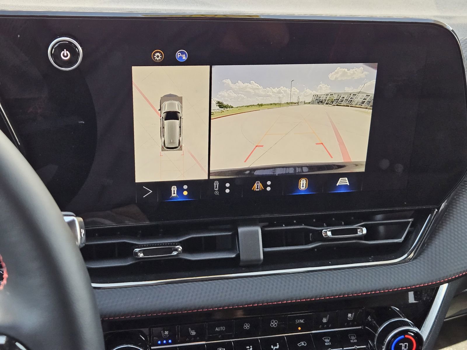 Certified 2025 Chevrolet Equinox RS w/ Safety and Technology Package FWD image 22