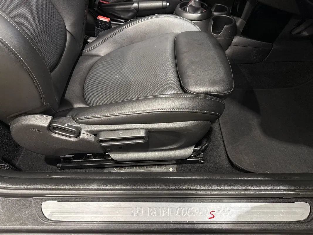 Used 2019 MINI Cooper S w/ Signature Upholstery Package FWD image 67