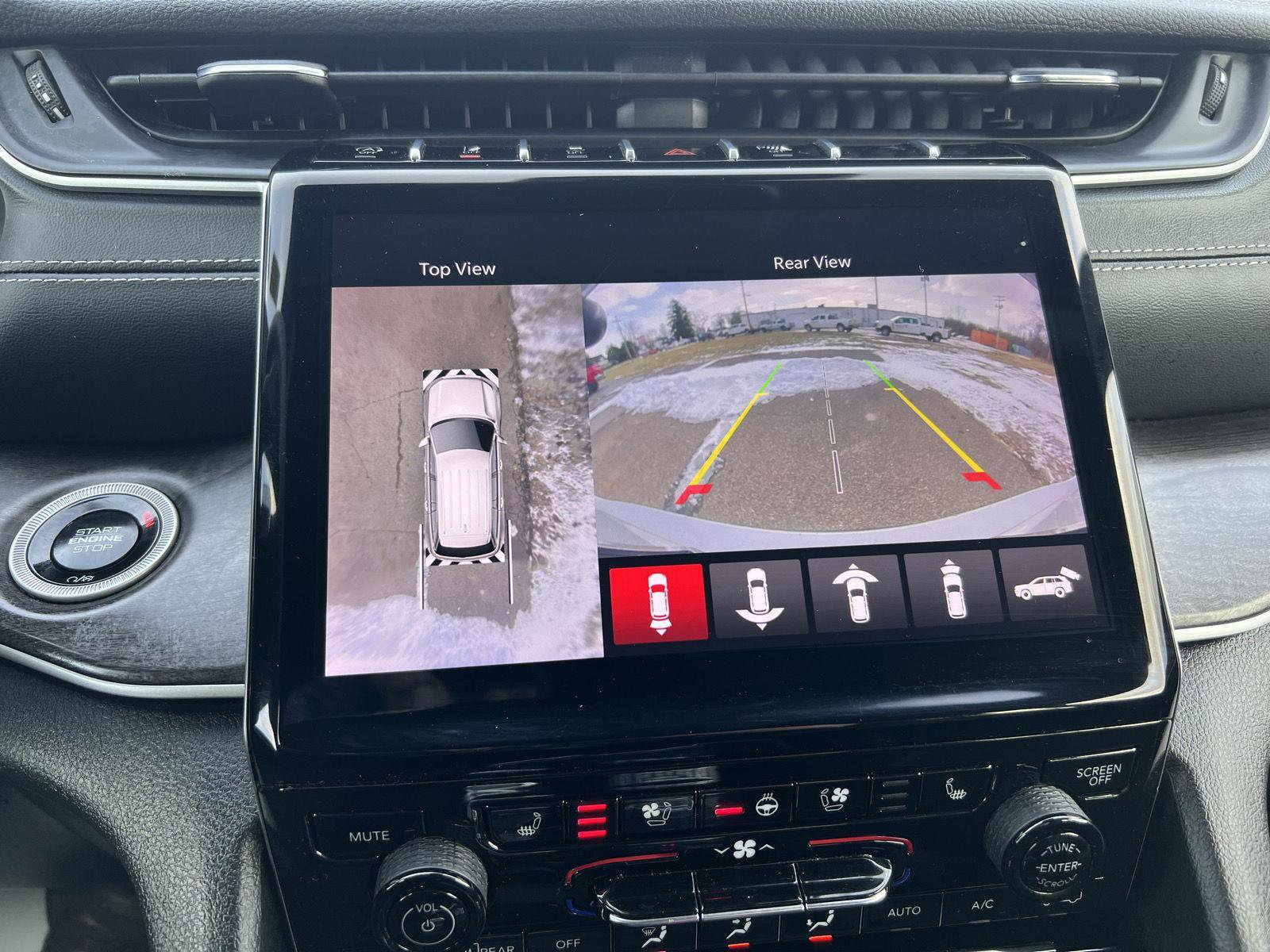 Used 2024 Jeep Grand Cherokee L Limited w/ Luxury Tech Group II image 21