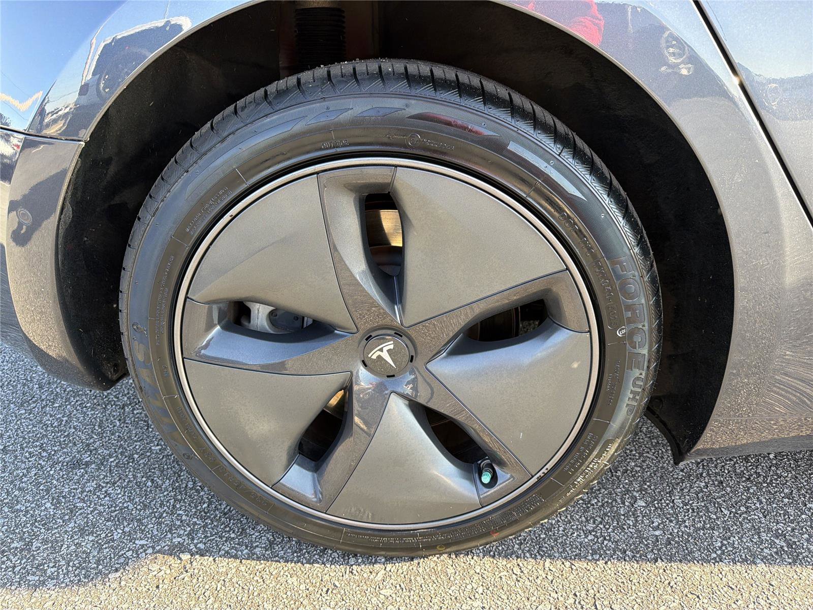 Used 2020 Tesla Model 3 Long Range image 16