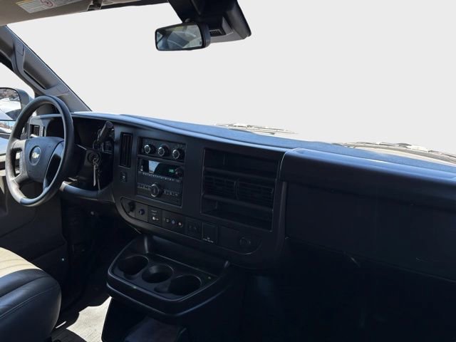 Used 2024 Chevrolet Express 3500 LS w/ Chrome Appearance Package RWD image 24