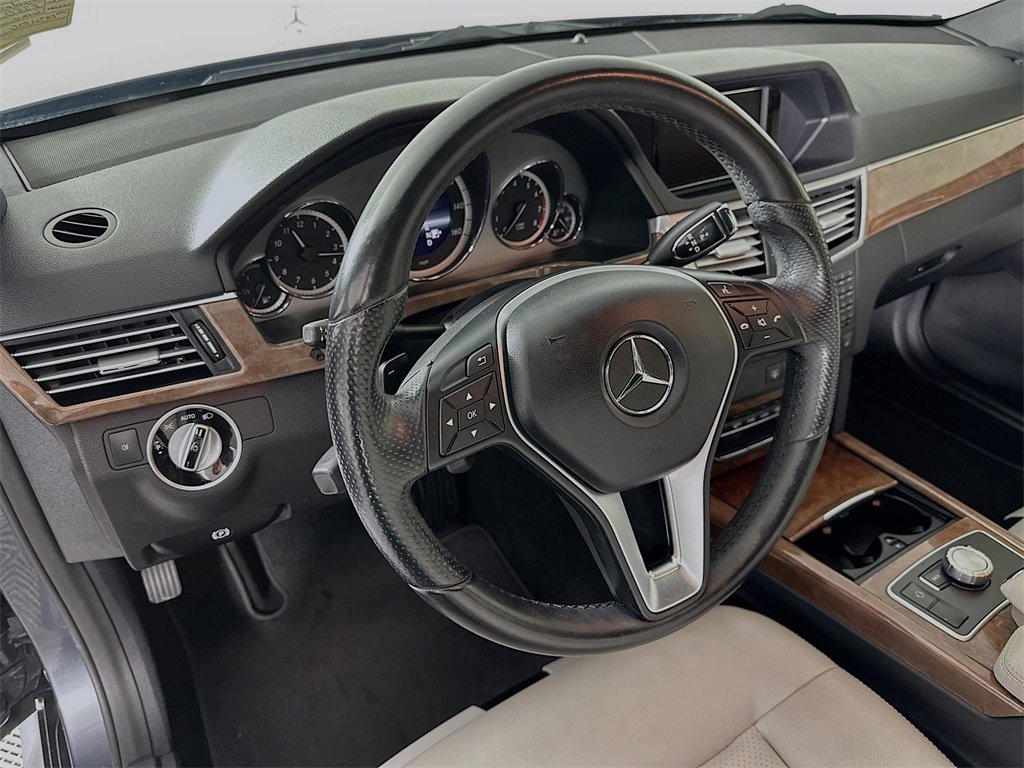 Used 2013 Mercedes-Benz E 350 Sedan image 9