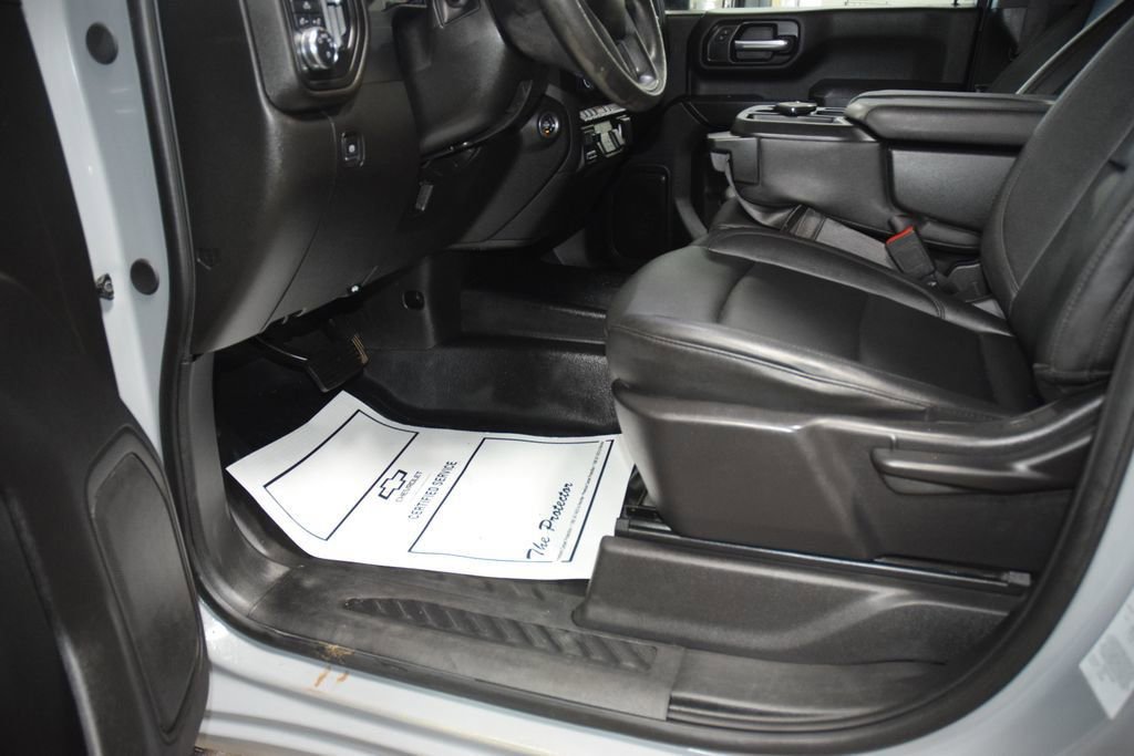 Used 2025 GMC Sierra 3500 Pro w/ Convenience Package image 28