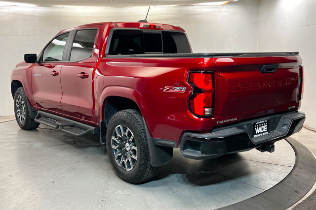 Used 2024 Chevrolet Colorado Z71 w/ Z71 Convenience Package 2 AWD/4WD image 3