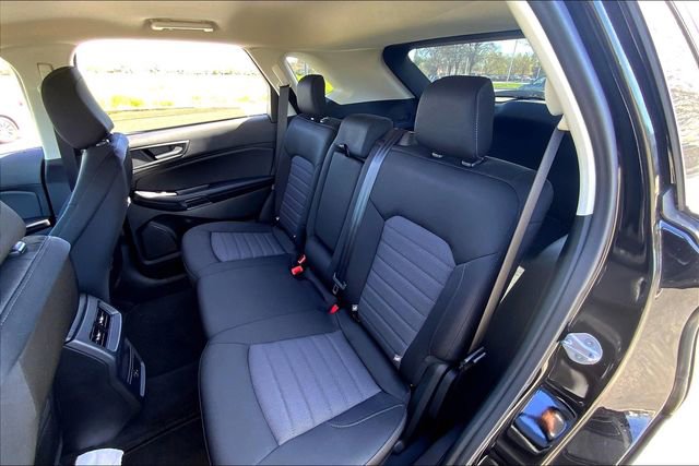 Used 2022 Ford Edge SE w/ Black Appearance Package image 24