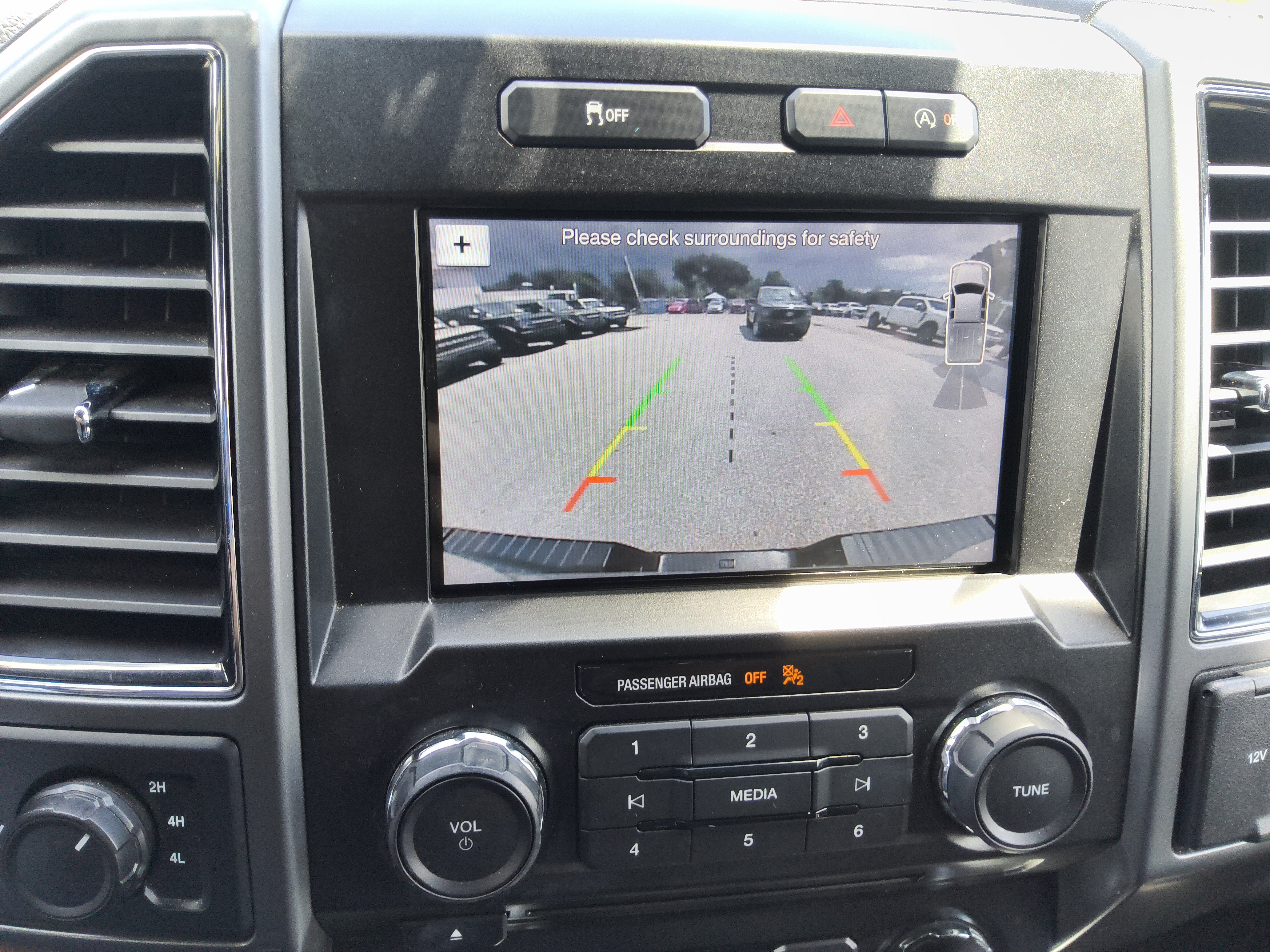 Used 2018 Ford F150 XLT w/ Equipment Group 302A Luxury AWD/4WD image 31