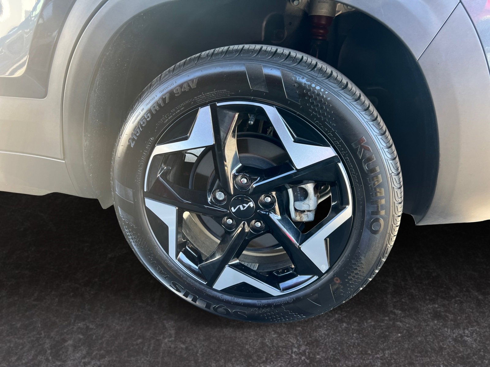 Used 2024 Kia Seltos EX image 14