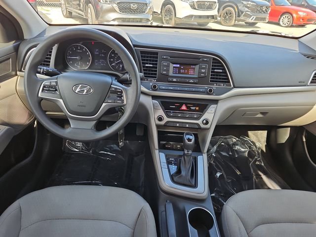 Used 2017 Hyundai Elantra SE FWD image 8