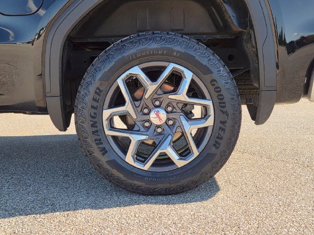 Used 2023 GMC Sierra 1500 SLE AWD/4WD image 9