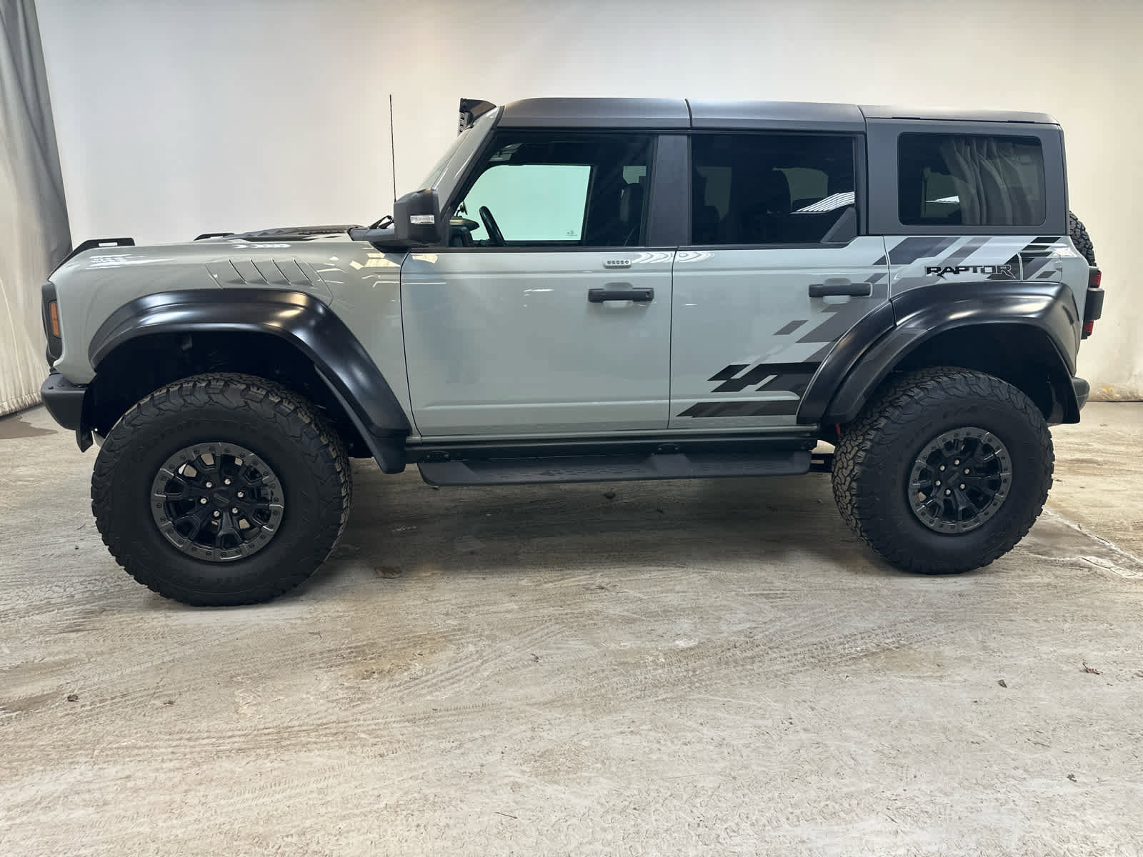 Used 2022 Ford Bronco Raptor image 8