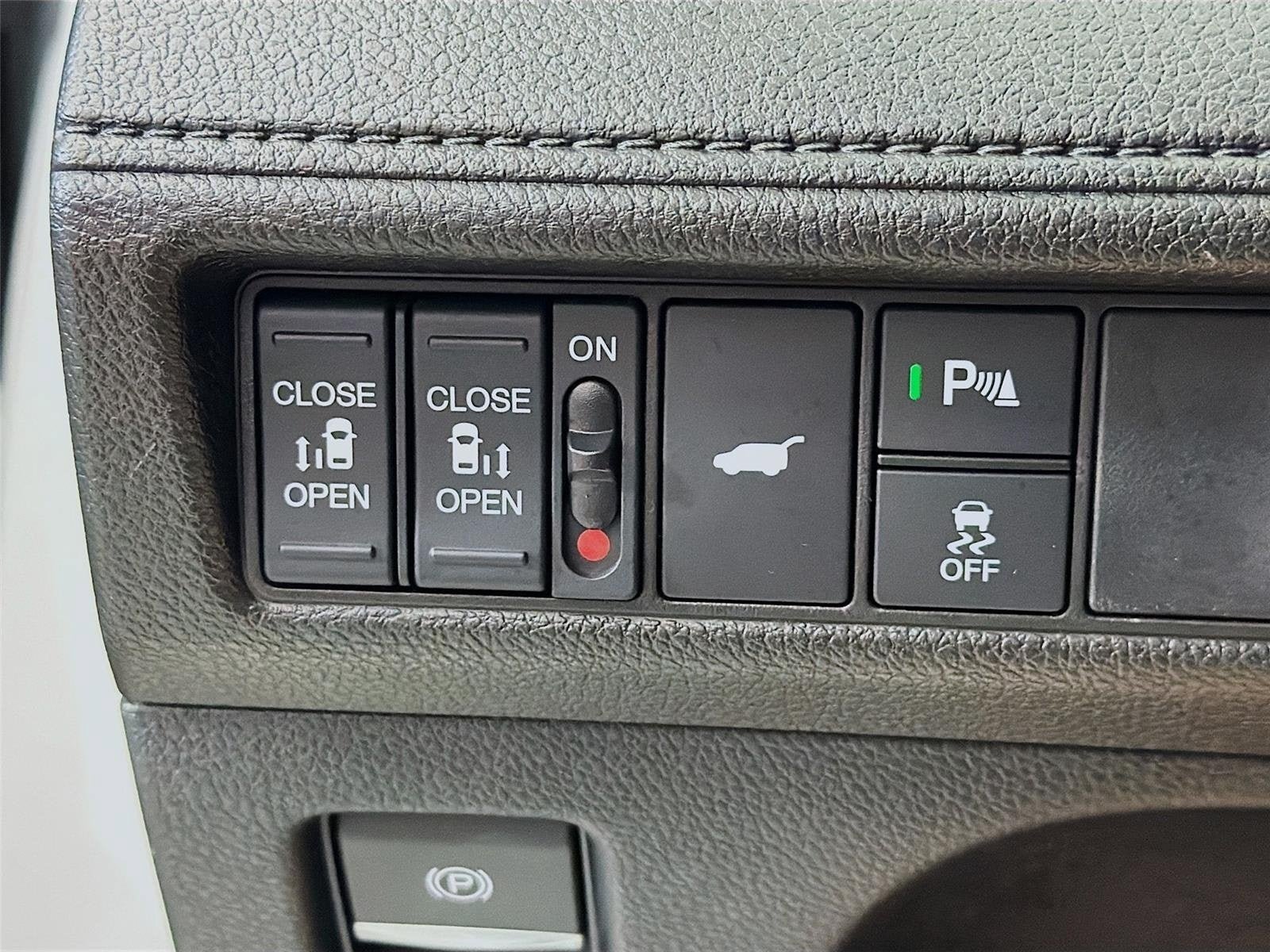 Used 2026 Honda Odyssey Touring image 11