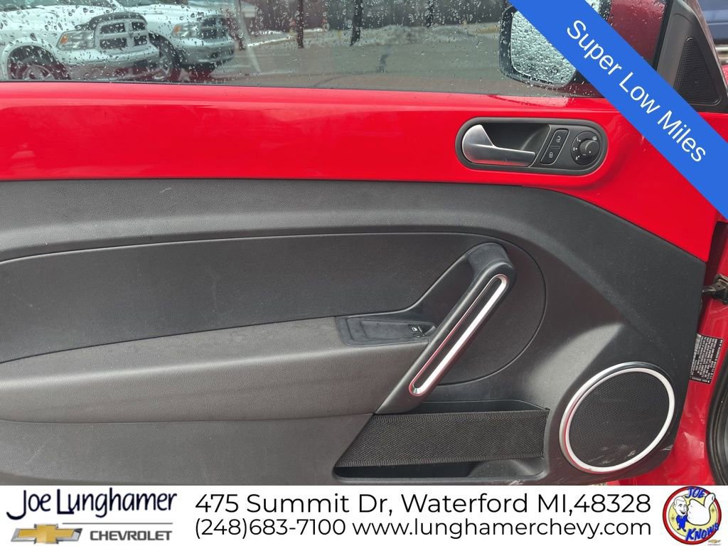 Used 2014 Volkswagen Beetle 2.5 image 13