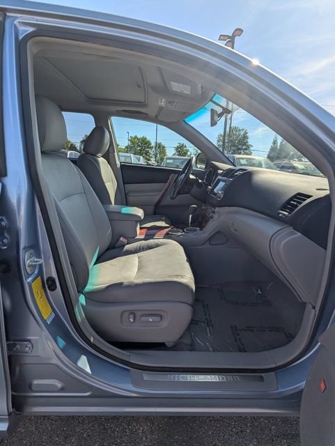 Used 2008 Toyota Highlander Limited w/ Tow Pkg FWD image 21