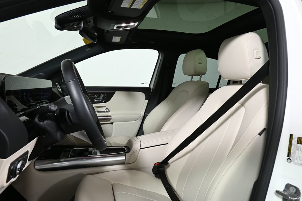 Certified 2026 Mercedes-Benz GLA 250 4MATIC image 15