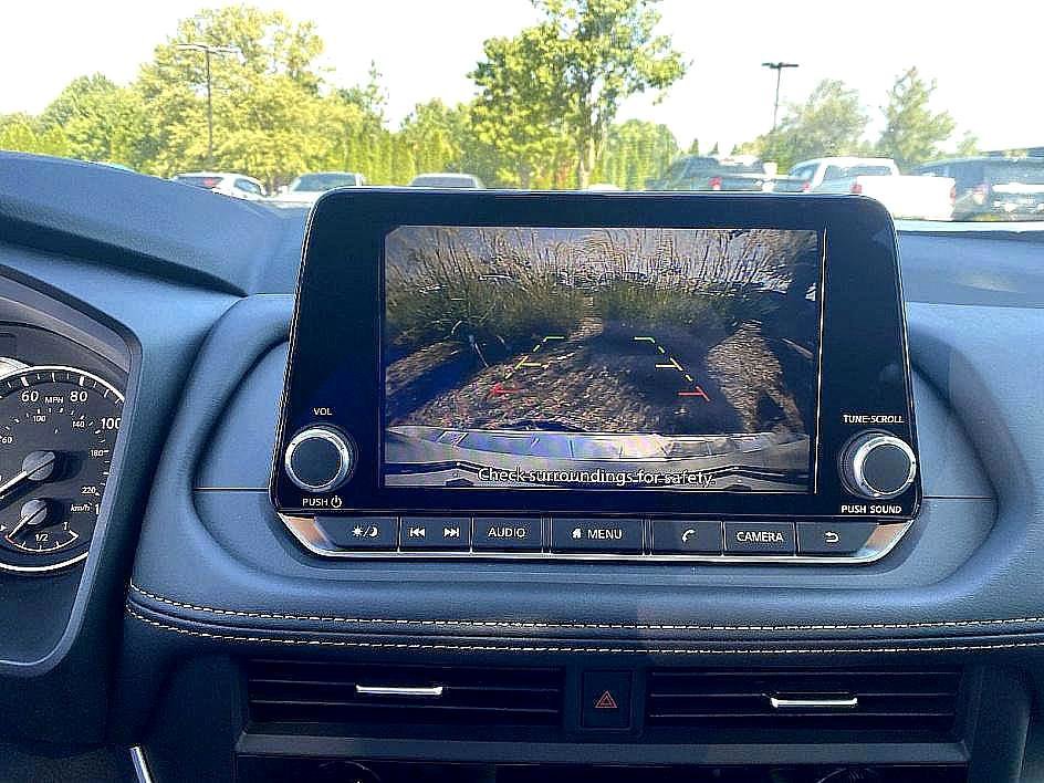 New 2026 Nissan Rogue SV image 10