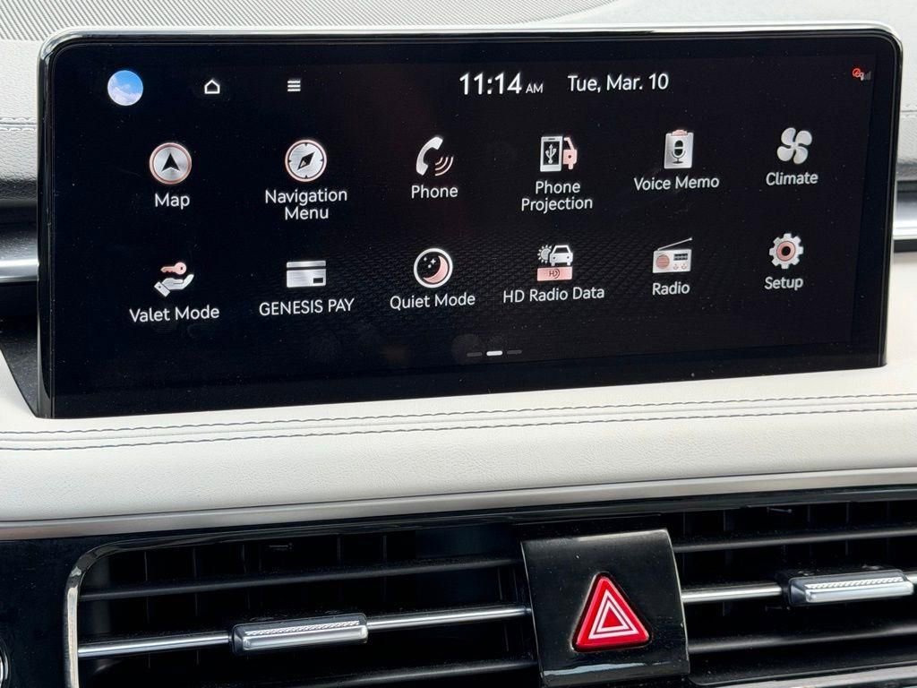 Used 2025 Genesis G70 2.5T image 27