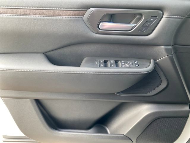 New 2026 Nissan Armada SL w/ Captain's Chari Seat Package image 14