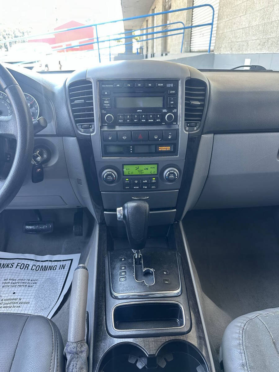 Used 2007 Kia Sorento EX w/ Luxury Pkg RWD image 13