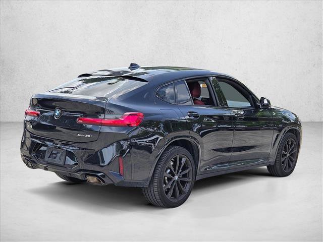Used 2025 BMW X4 xDrive30i w/ Premium Package AWD/4WD image 5
