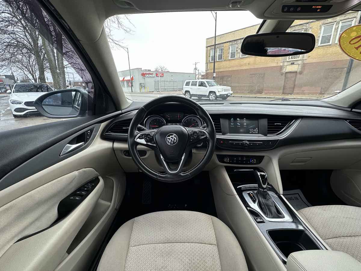 Used 2018 Buick Regal Preferred image 20