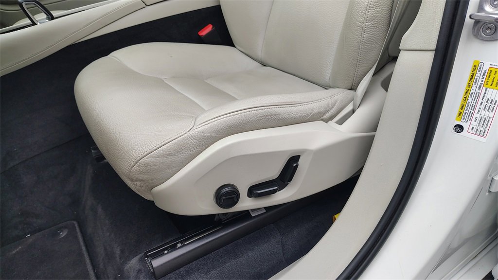 Certified 2023 Volvo XC90 B5 Core w/ Climate Package image 9