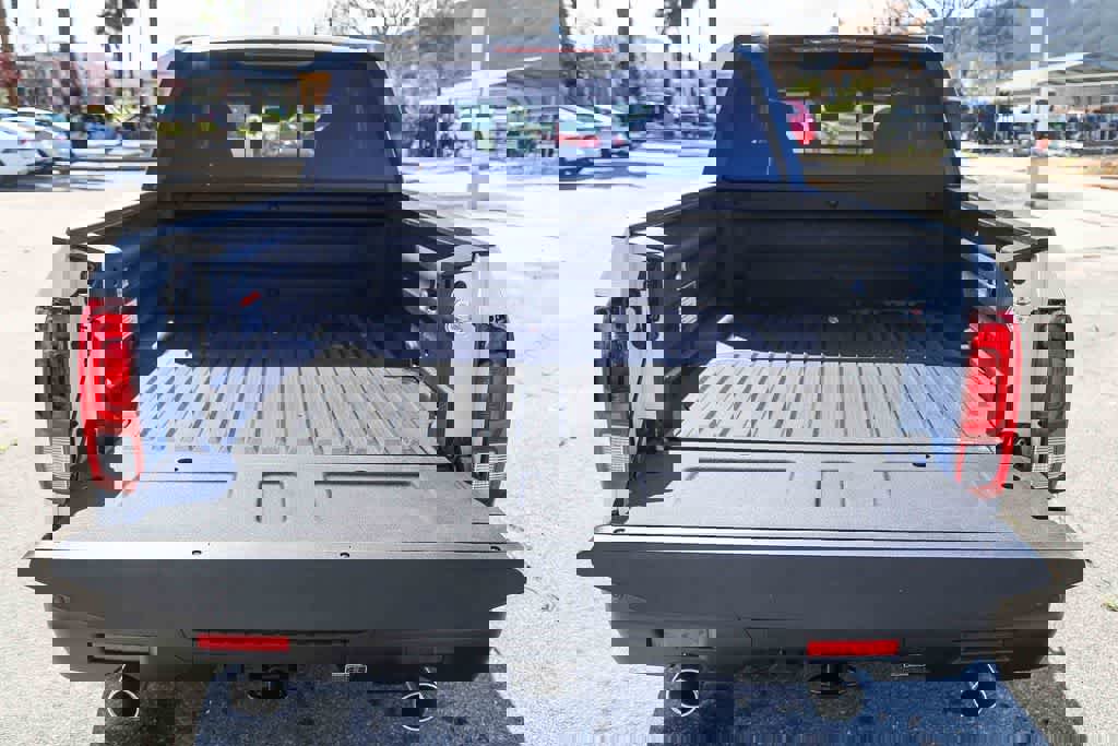 New 2026 Honda Ridgeline Black Edition image 9