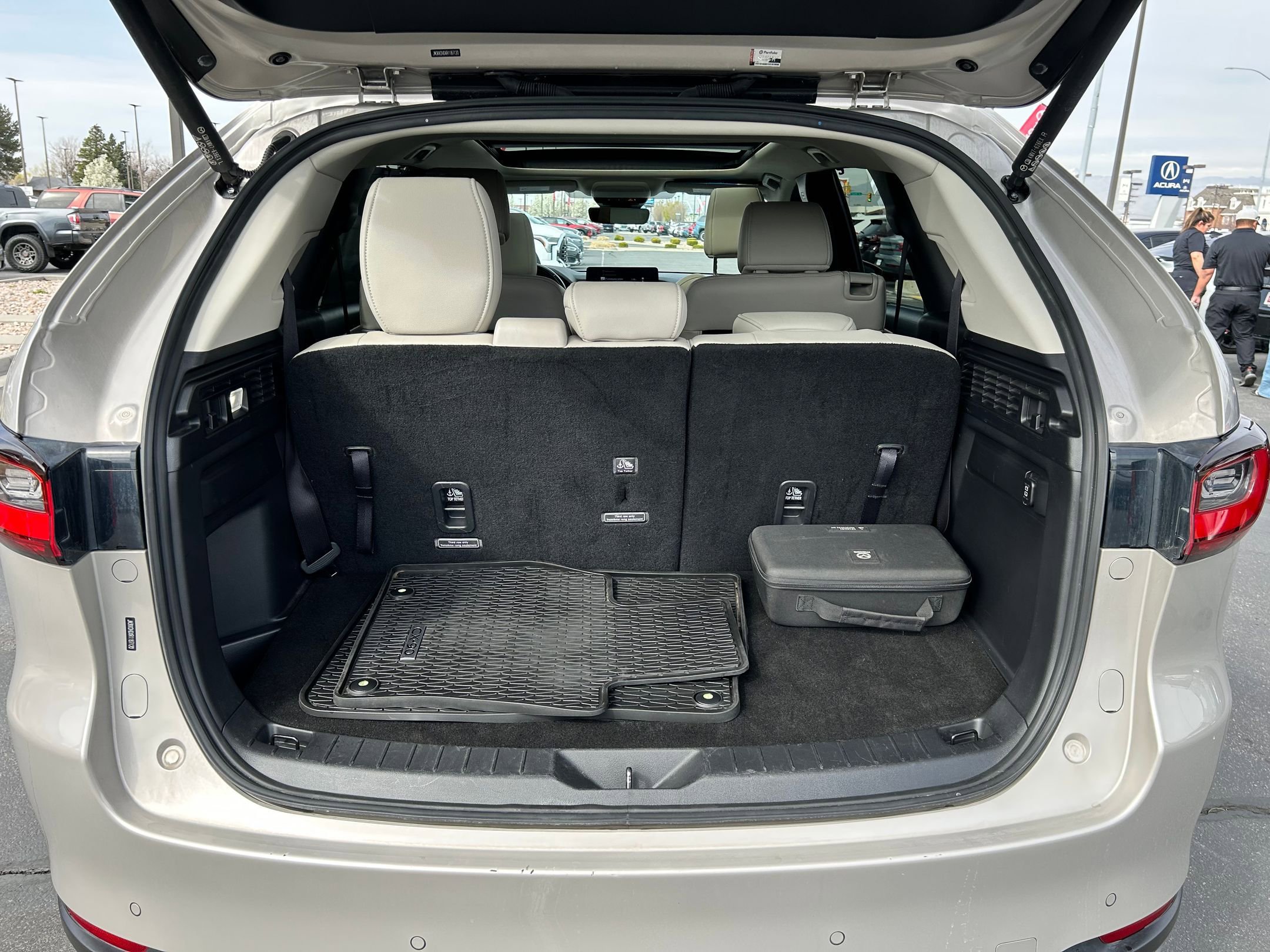 Used 2024 MAZDA CX-90 3.3 Turbo w/ Premium Package image 25