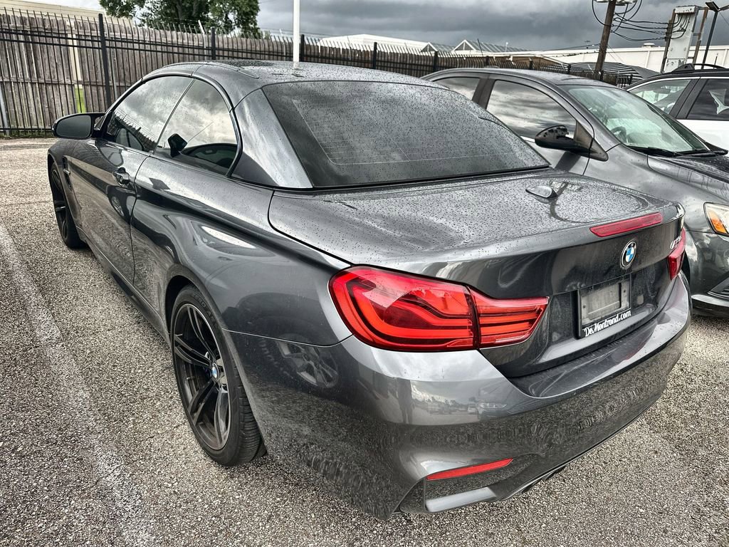 Used 2018 BMW M4 Convertible RWD image 10