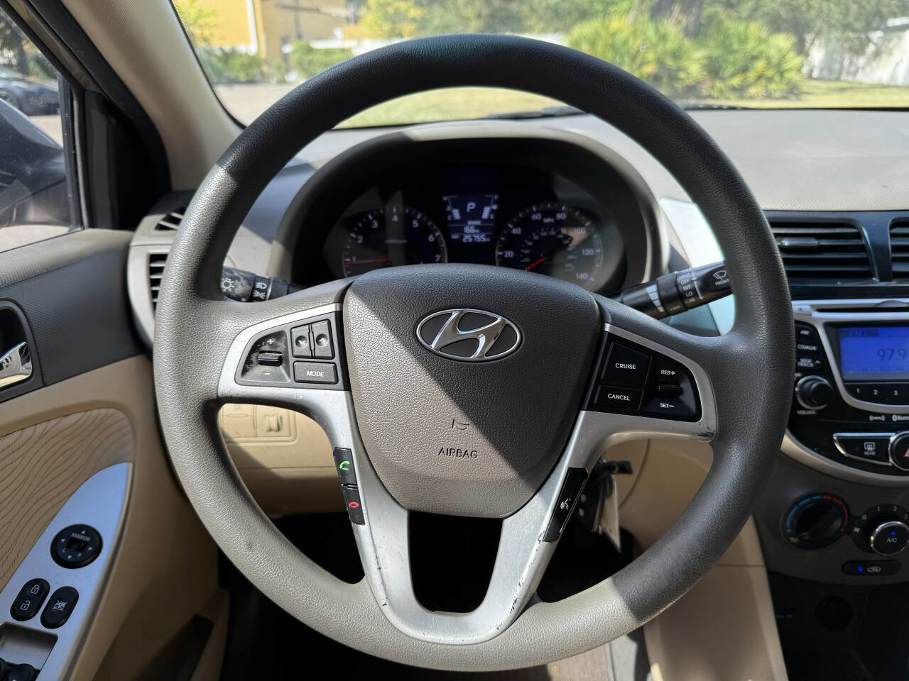 Used 2013 Hyundai Accent GLS w/ Premium Pkg FWD image 15