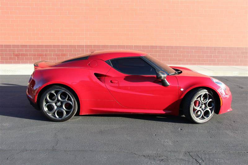 Used 2015 Alfa Romeo 4C Launch Edition w/ Convenience Group RWD image 6