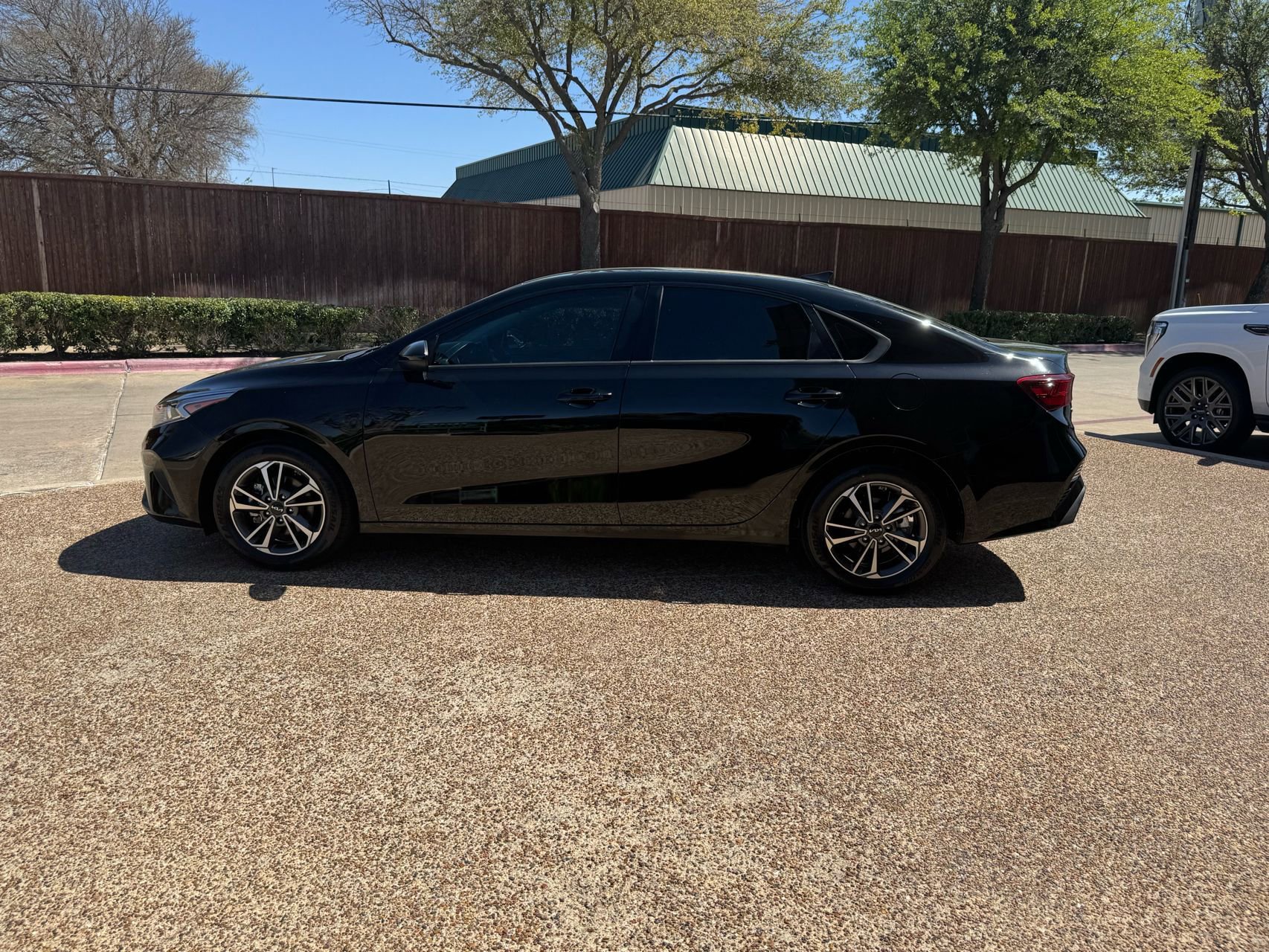 Used 2023 Kia Forte LXS FWD image 11