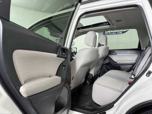 Used 2017 Subaru Forester 2.5i Premium image 13