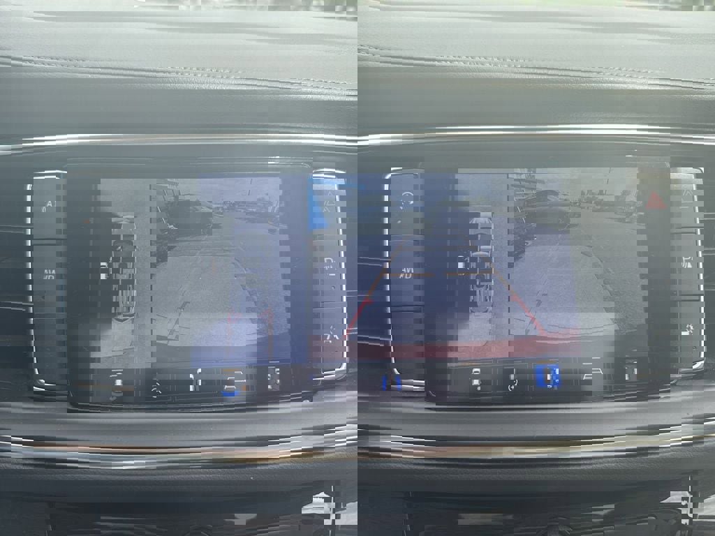 Used 2023 Buick Enclave Essence w/ Experience Buick Package image 20