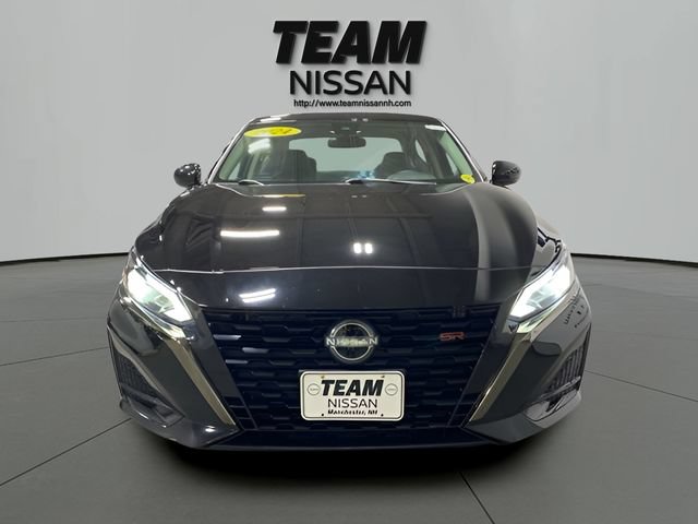 Certified 2024 Nissan Altima 2.5 SR w/ SR Premium Package AWD/4WD image 2
