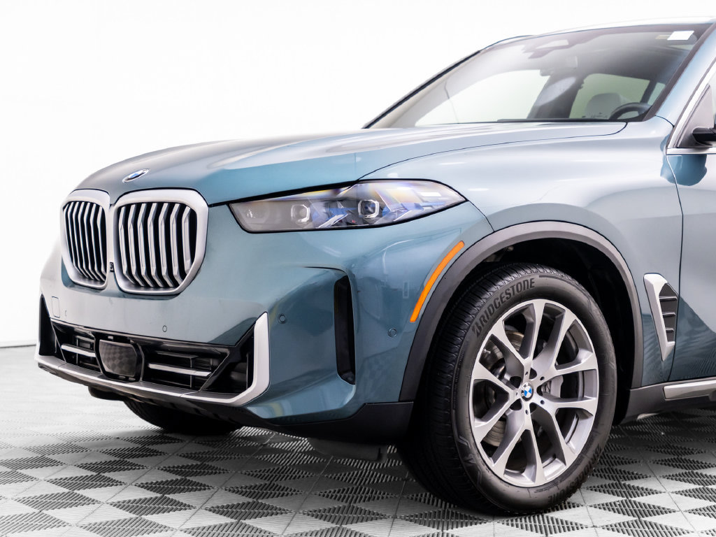 Used 2024 BMW X5 xDrive40i w/ Premium Package AWD/4WD image 42