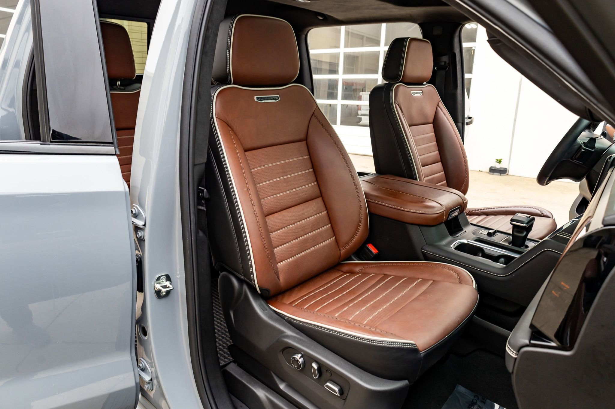 Used 2025 GMC Sierra 1500 Denali Ultimate image 30