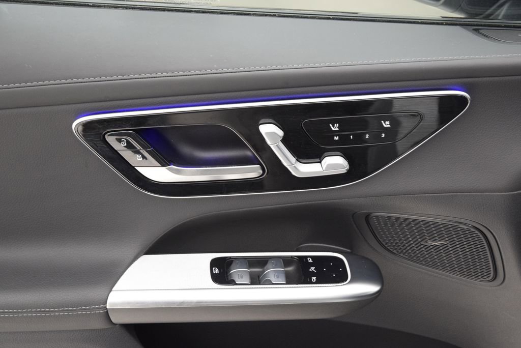 Certified 2026 Mercedes-Benz GLC 300 image 21