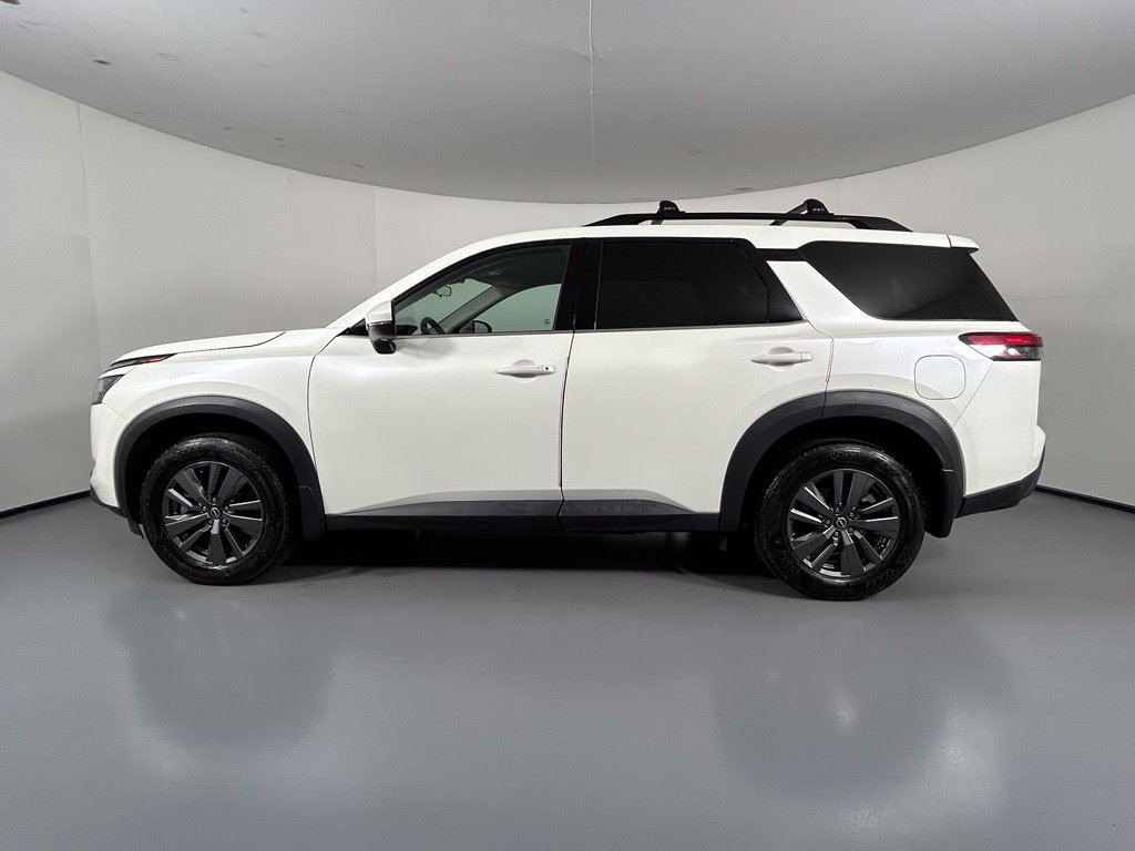 Used 2023 Nissan Pathfinder SV AWD/4WD image 4