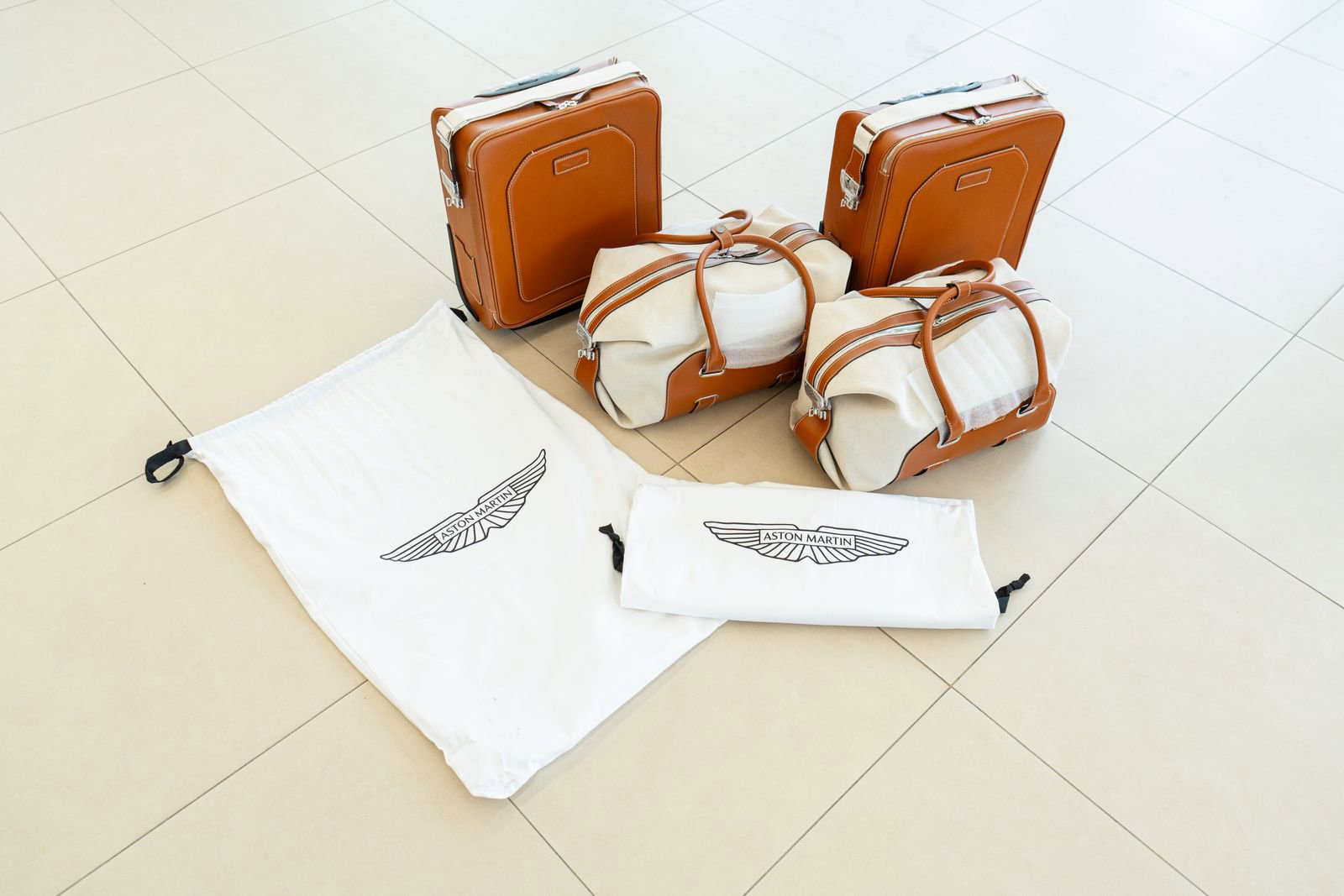 Used 2025 Aston Martin Vanquish image 52