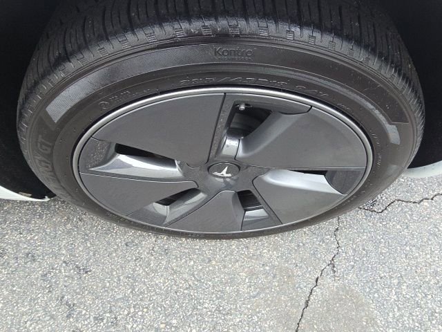 Used 2023 Tesla Model 3 Standard Range image 25