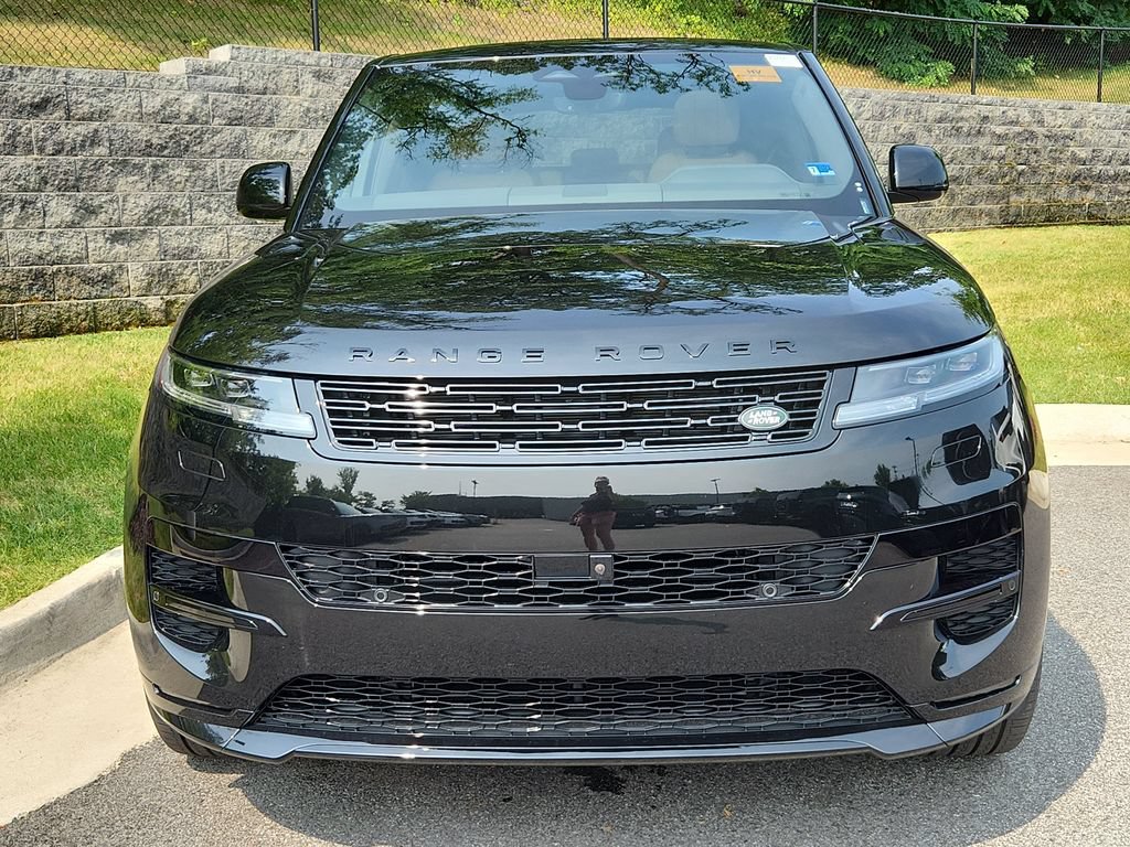 New 2026 Land Rover Range Rover Sport Dynamic SE AWD/4WD image 8