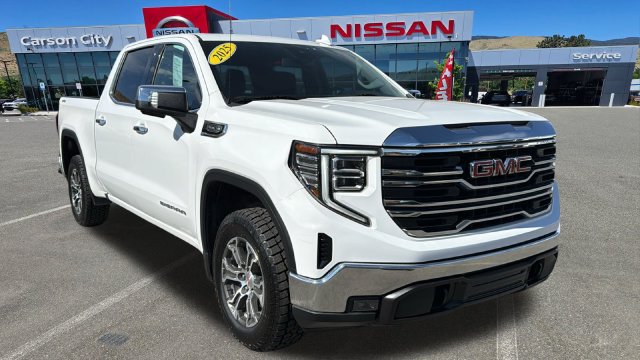 Used 2025 GMC Sierra 1500 SLT AWD/4WD image 1