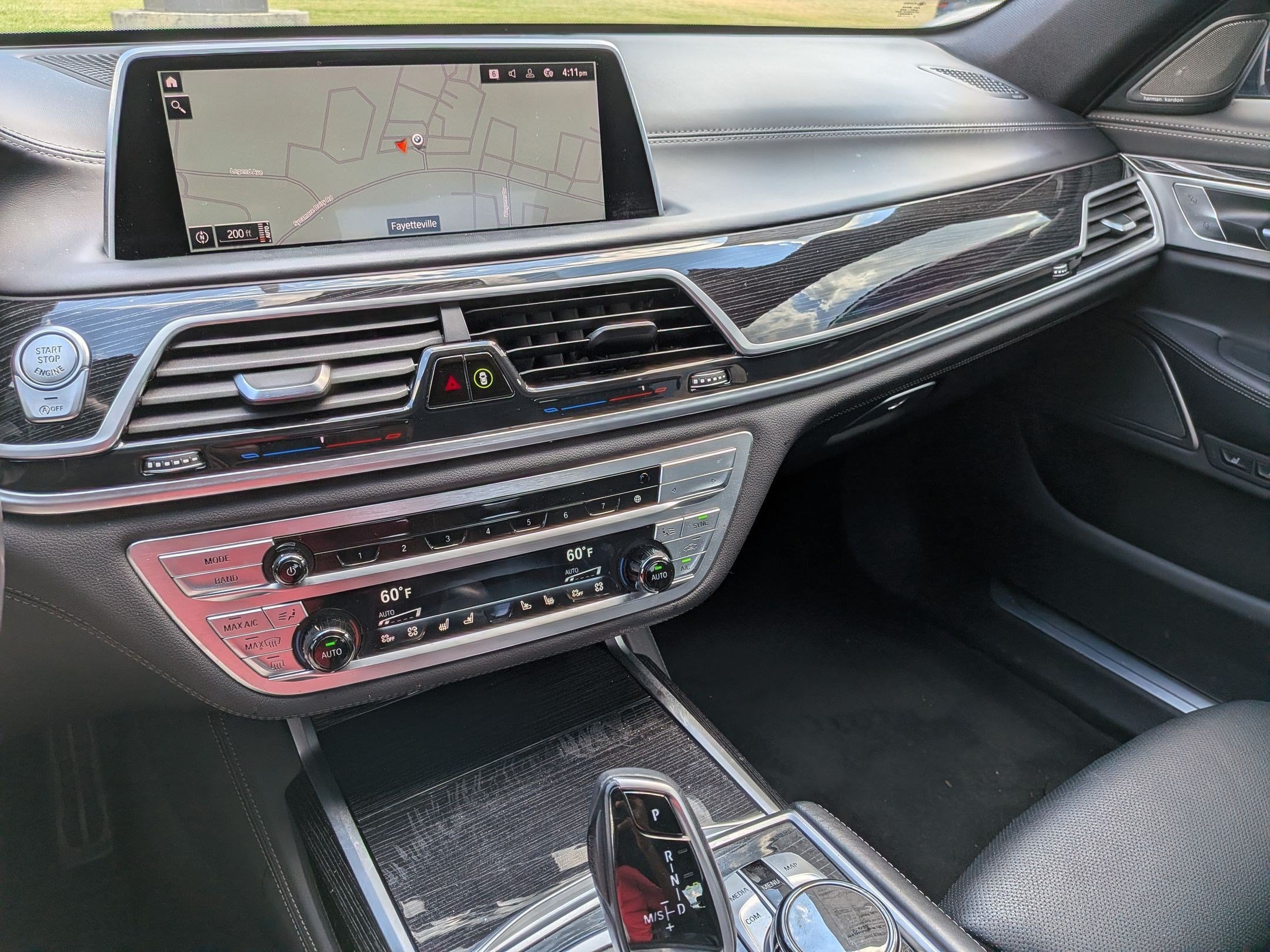 Used 2022 BMW 750i xDrive w/ Executive Package AWD/4WD image 24